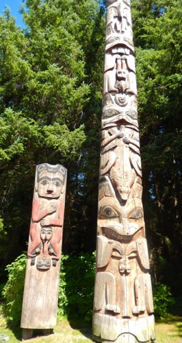 1020-Totem Poles3